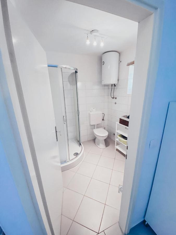 Apartment Estera Jelsa  Exterior photo