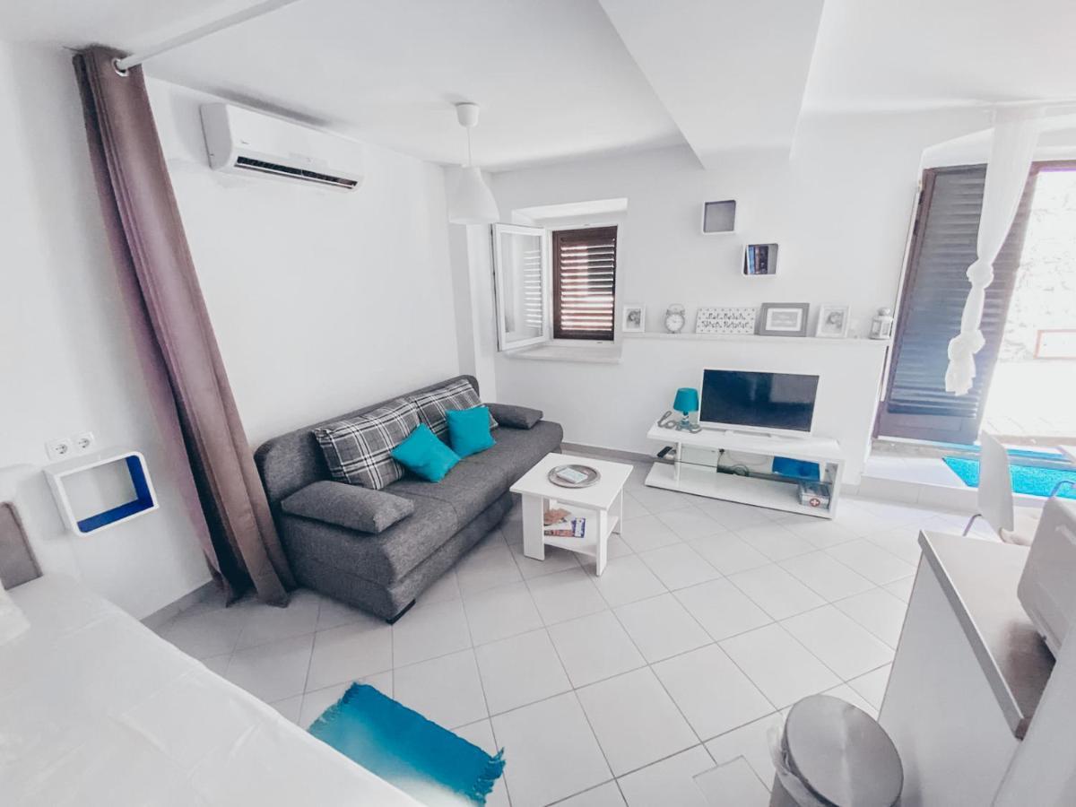 Apartment Estera Jelsa  Exterior photo