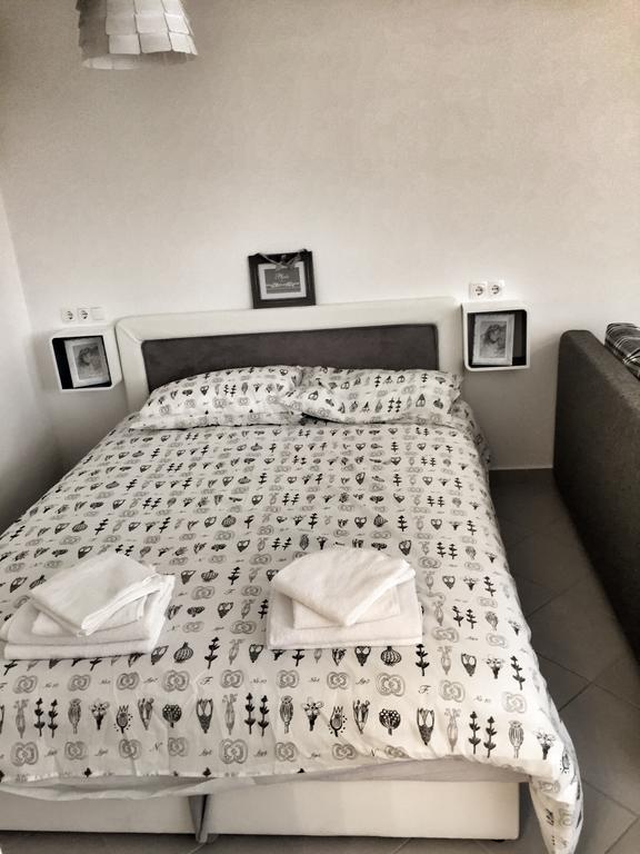 Apartment Estera Jelsa  Exterior photo